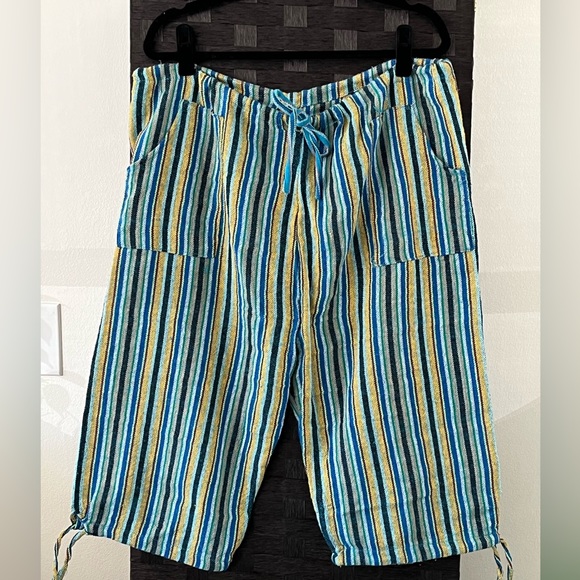 Lobos Del Mar woven drawstring shorts. - Picture 1 of 2